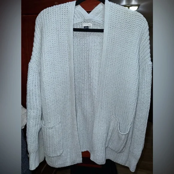 American Eagle Cardigan - Picture 5 of 8